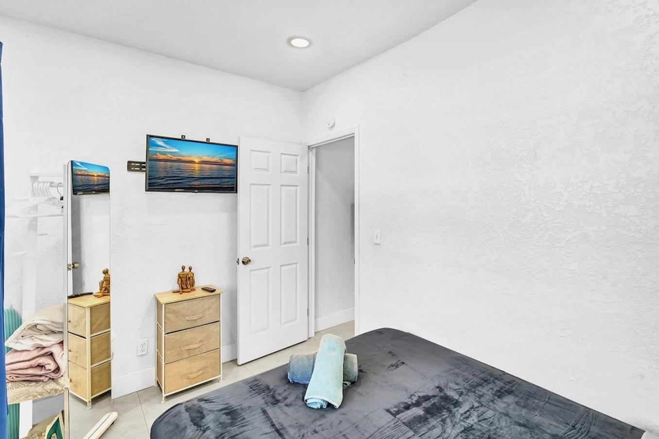 Boutique One Bdrm Close To Aventura Mall & Beach Hallandale Beach Exteriör bild