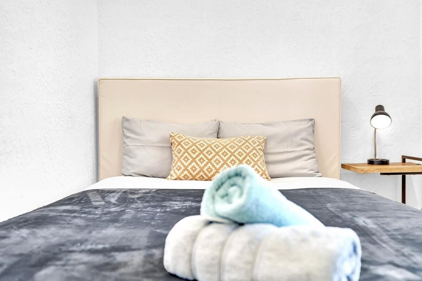 Boutique One Bdrm Close To Aventura Mall & Beach Hallandale Beach Exteriör bild